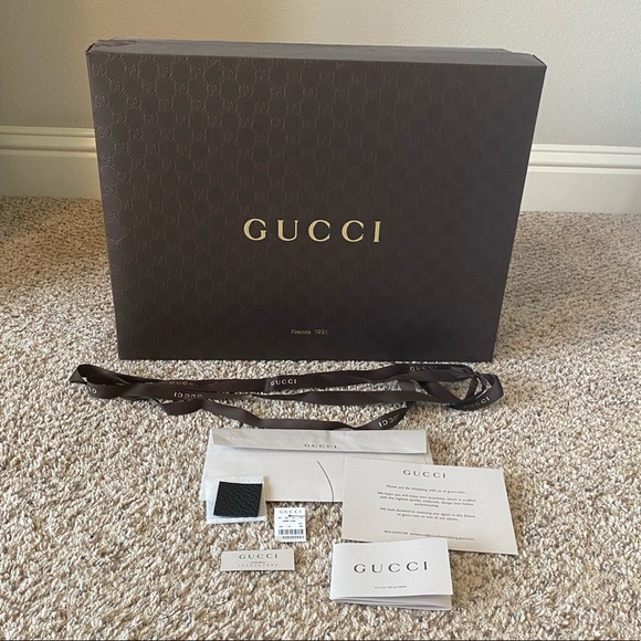 Authentic Black Leather Gucci Chain Soho Hobo Bag - Picture 11 of 15